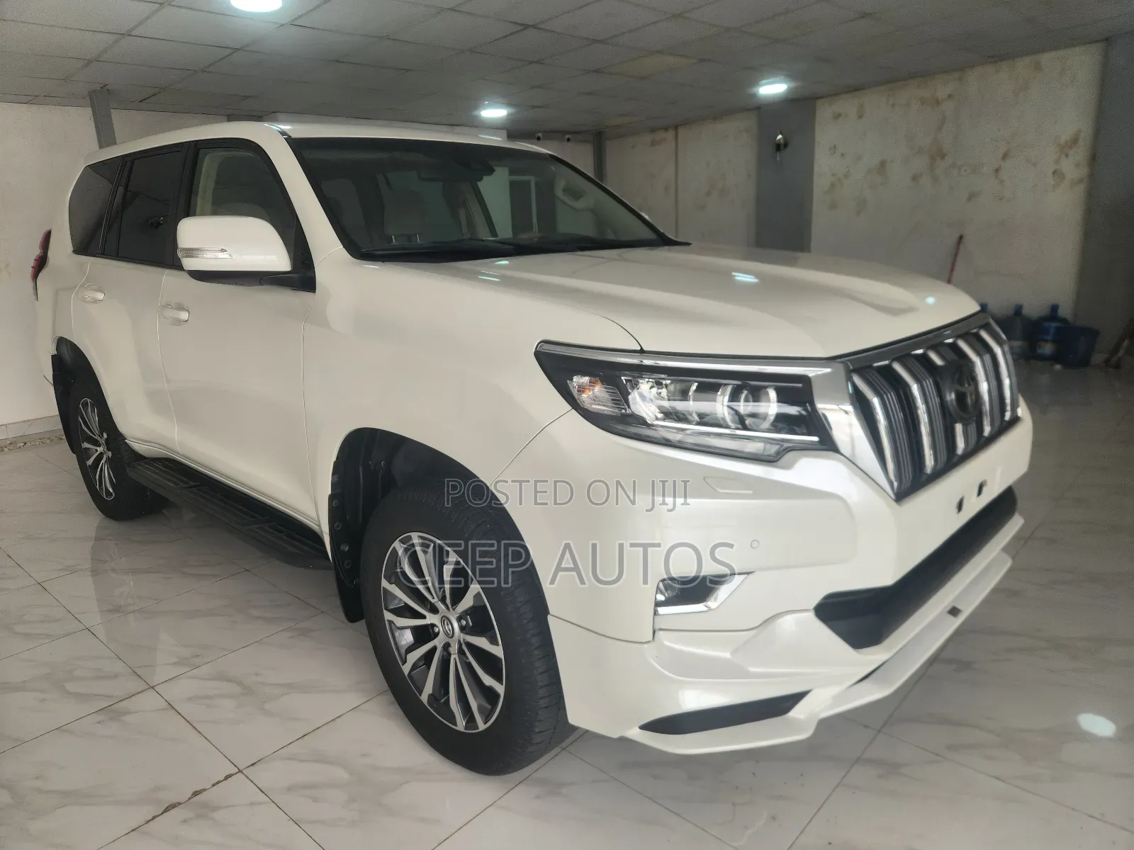 Toyota Land Cruiser Prado 2023 White