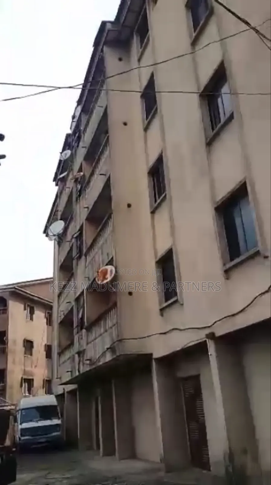 5bdrm Block of Flats in By Powerline, Aba , for sale