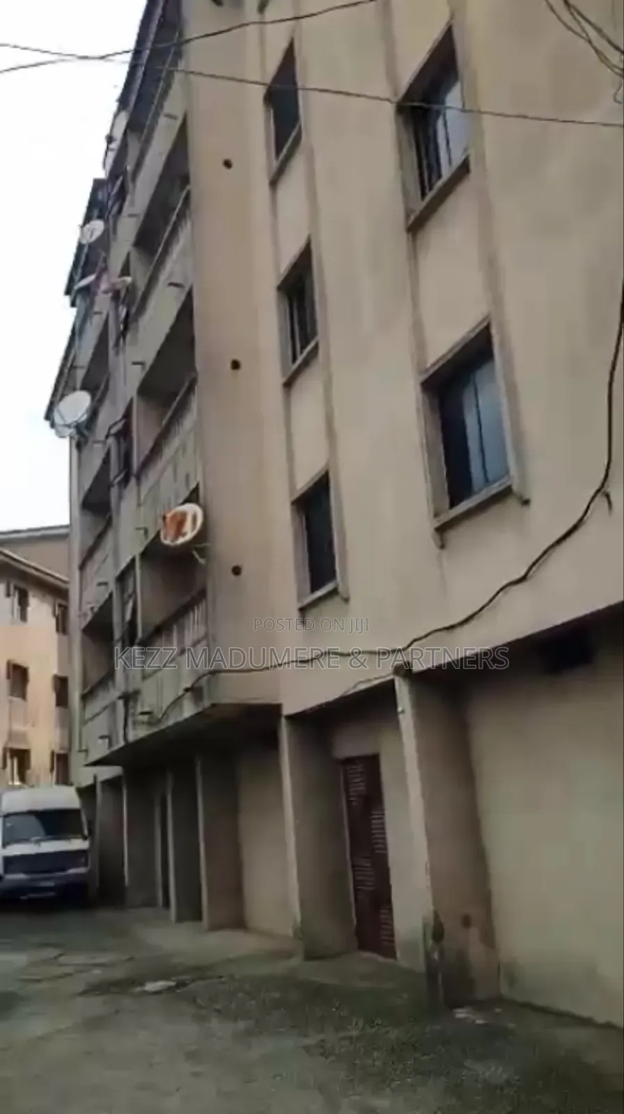 5bdrm Block of Flats in By Powerline, Aba , for sale