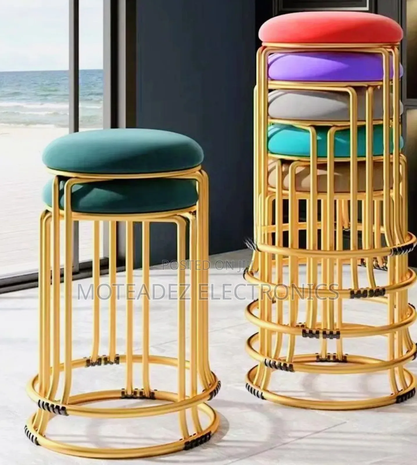 Luxury Padded Gold Round Metal Morden Stackable Dining Stool/Chair