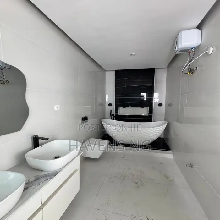 4bdrm Duplex in Ikate for sale