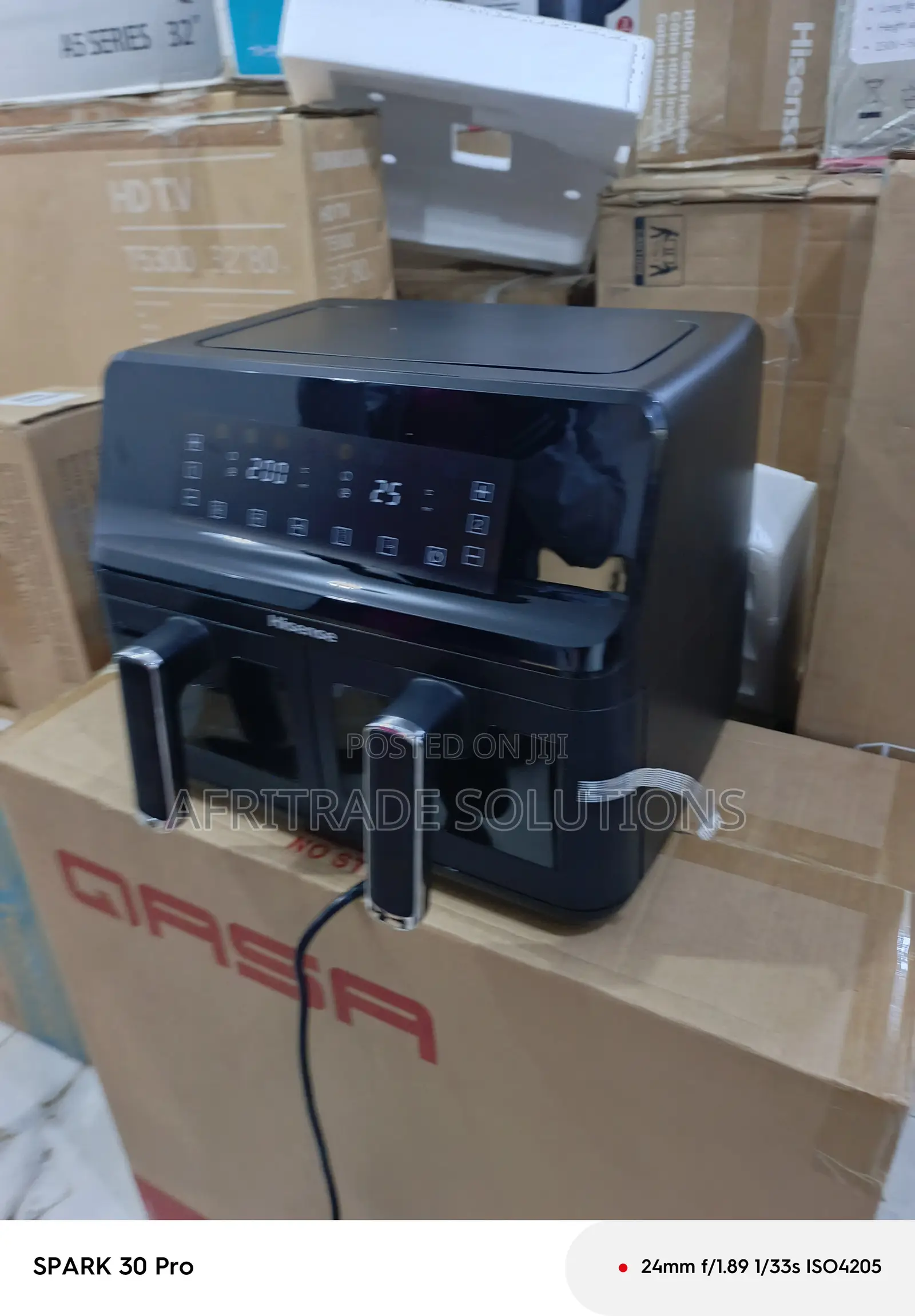 Hisense 8l Air Fryer – Non-Stick, Easy Clean Basket