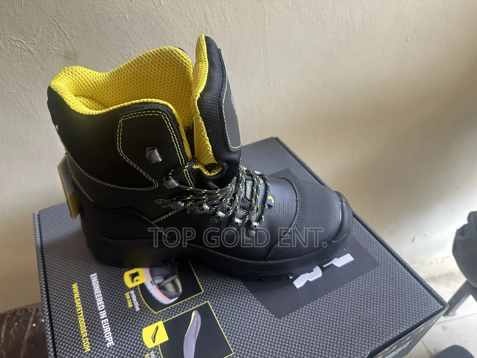 Gora S7s High Shoe (Safety Jogger)