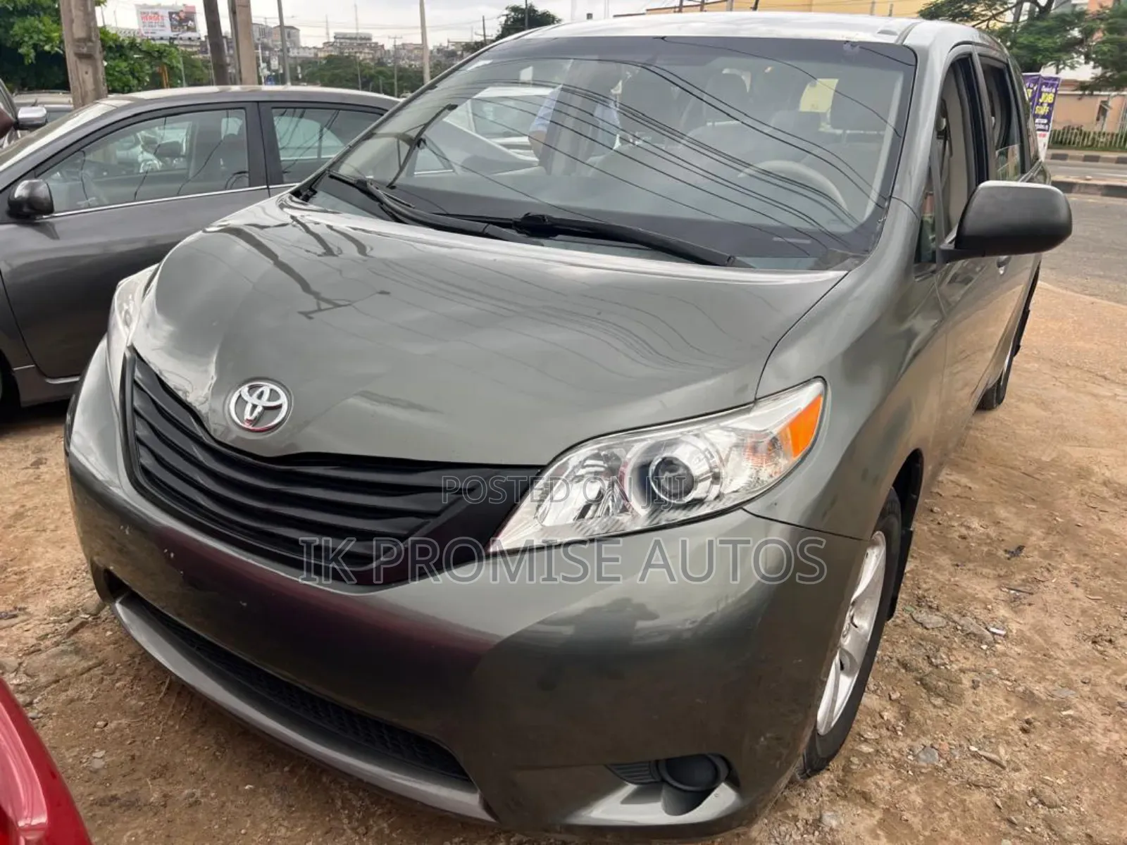 Toyota Sienna 2011 Gray