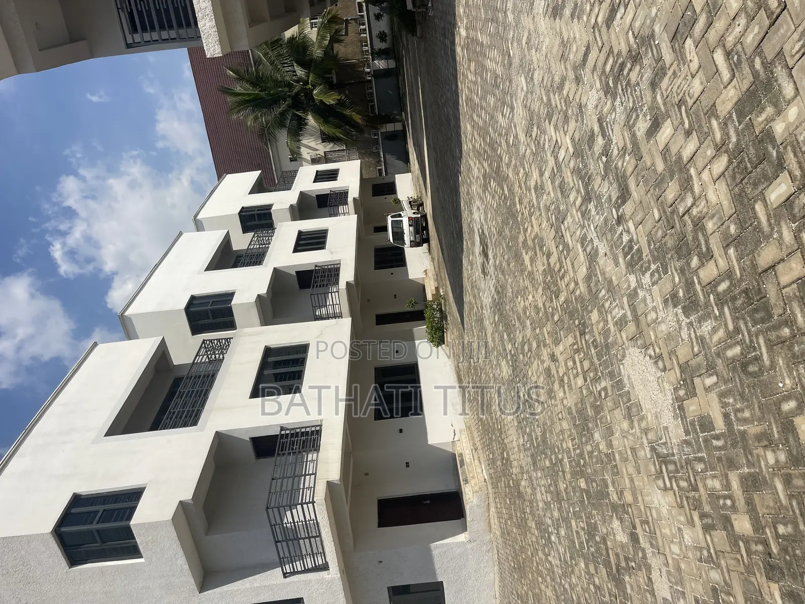 5bdrm Duplex in Life Camp for sale