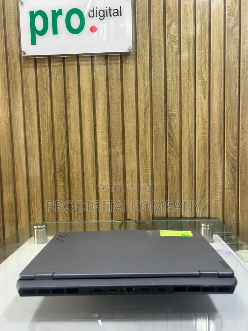 Laptop Lenovo LOQ 15ARP9 16GB AMD Ryzen 7 SSD 512GB