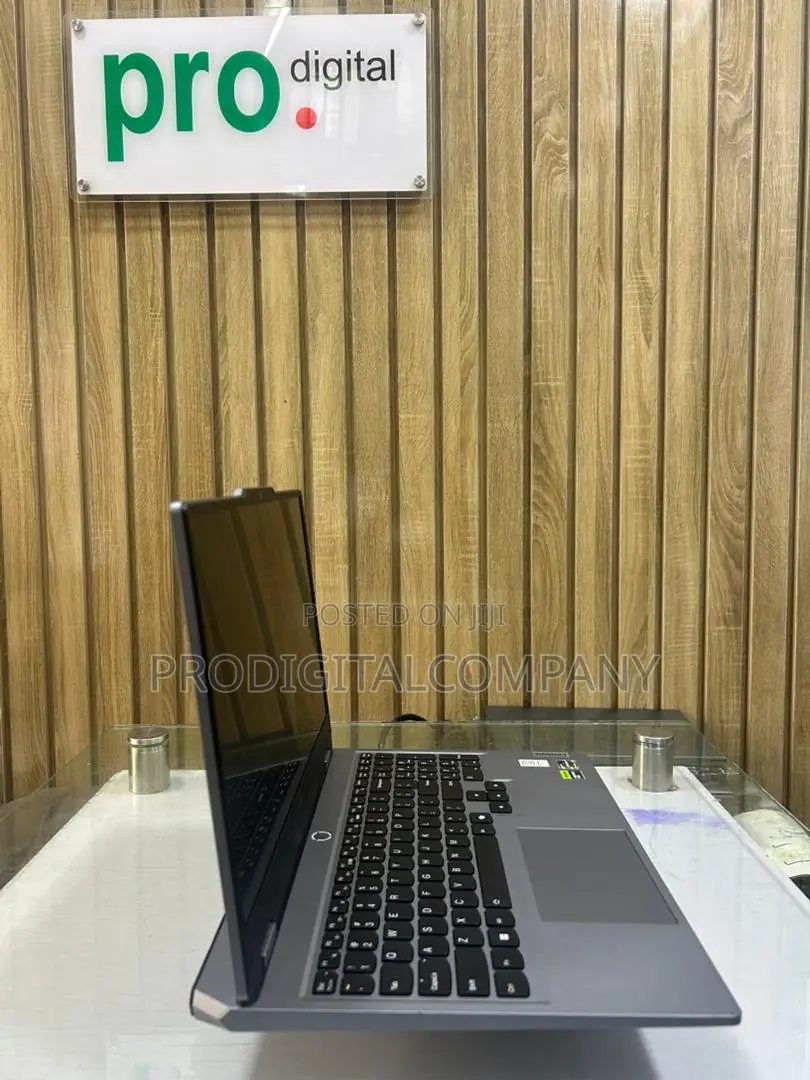 Laptop Lenovo LOQ 15ARP9 16GB AMD Ryzen 7 SSD 512GB