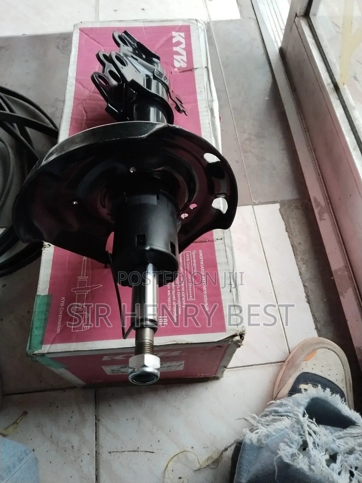 Front Shocks Absorbers Toyota C-hr .Kyb