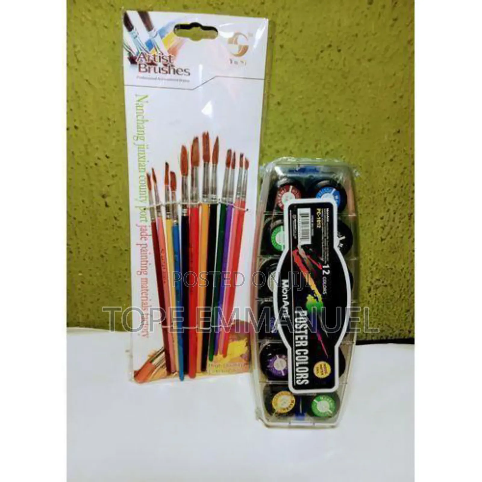 12 Water Poster Colours +12 Artists Brushes
