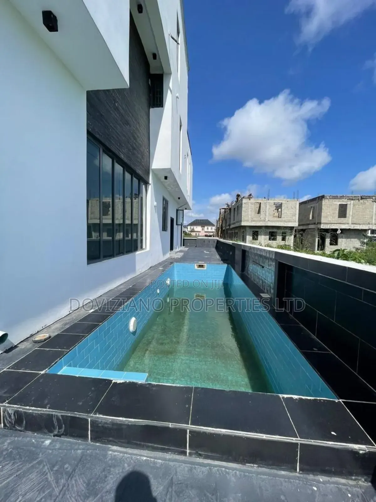 5bdrm Duplex in Ajah for sale
