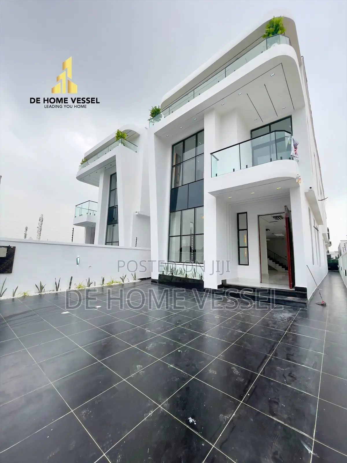5bdrm Duplex in Lekki for sale