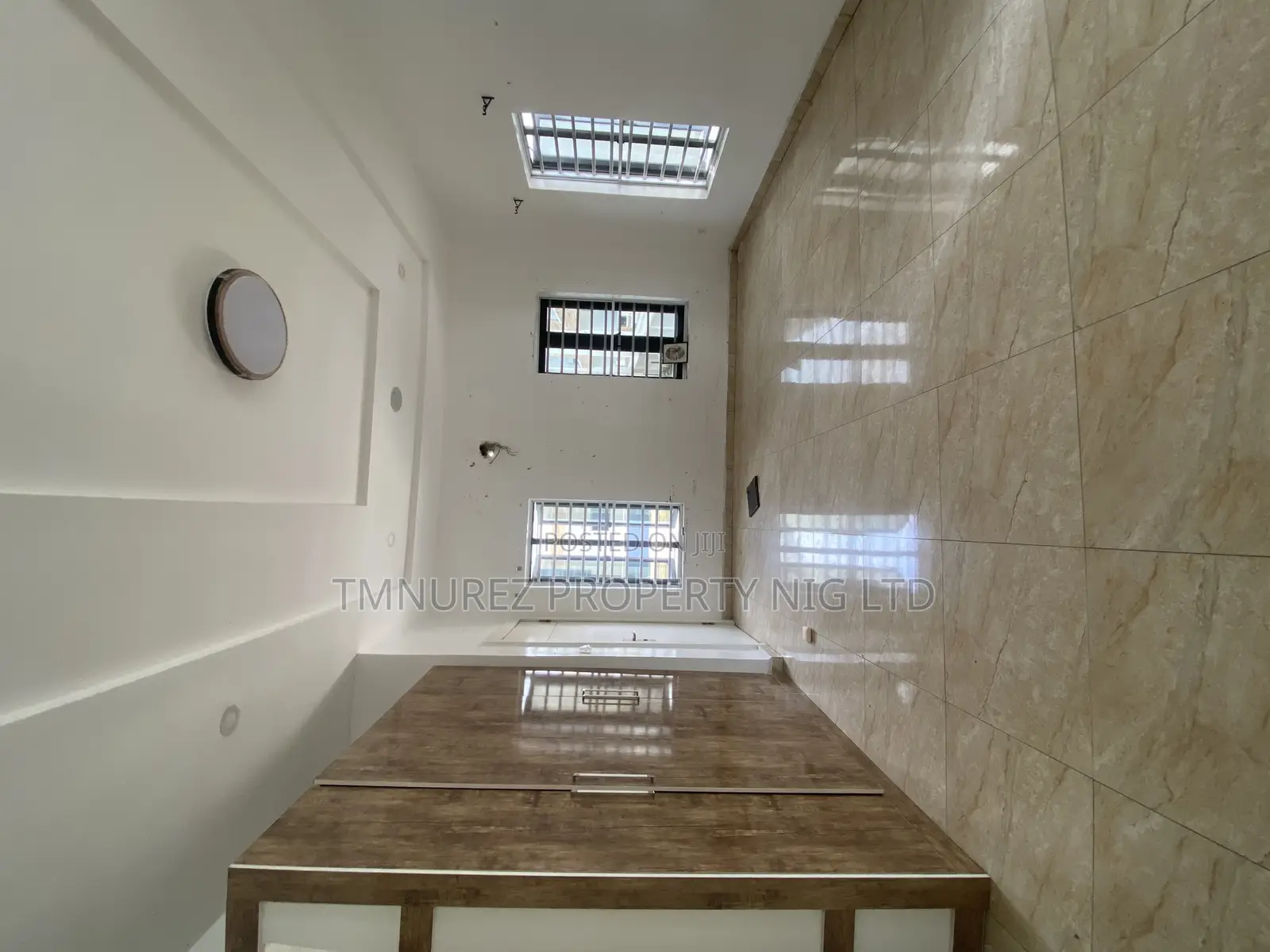 Studio Apartment in Conservation, Chevron for rent