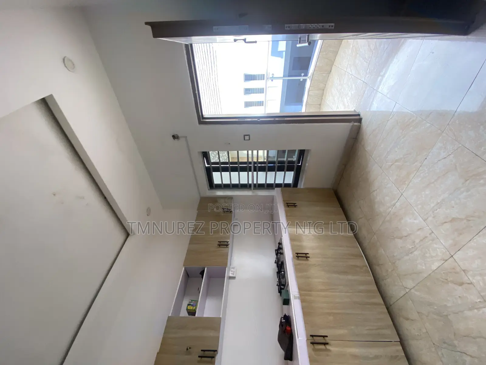 Studio Apartment in Conservation, Chevron for rent