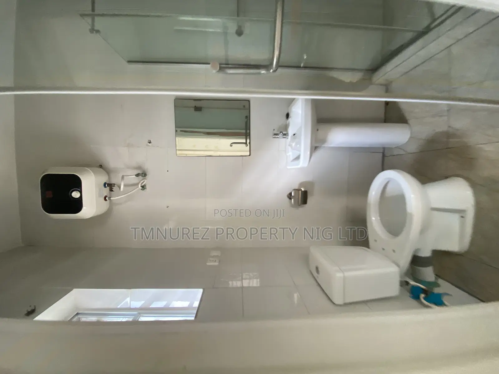 Studio Apartment in Conservation, Chevron for rent