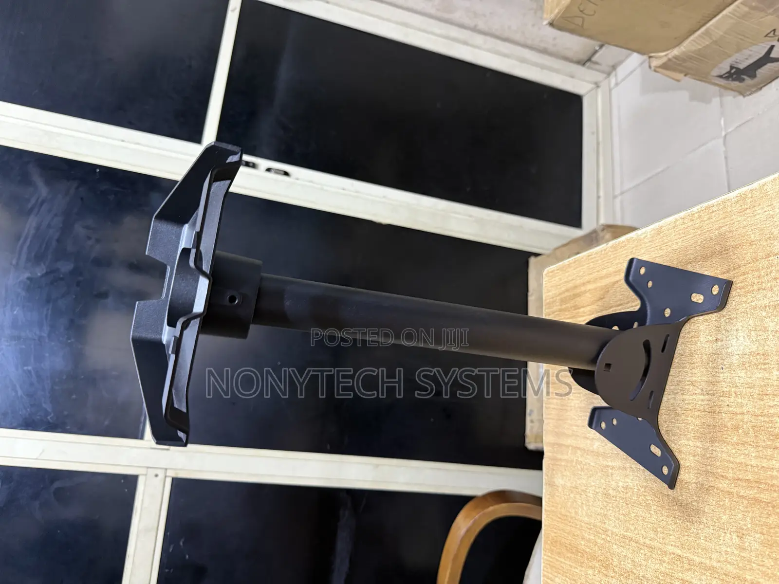 Starlink Roof Pivot Mount
