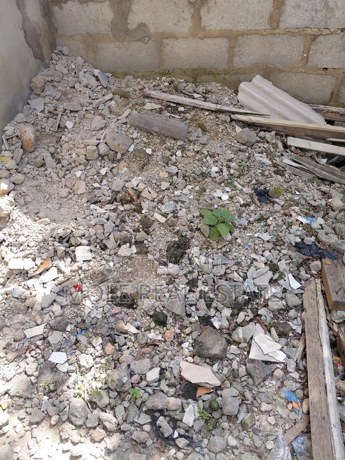 31 Plots Along Iju Ifako Road Lagos State ( Roi) Premium Location