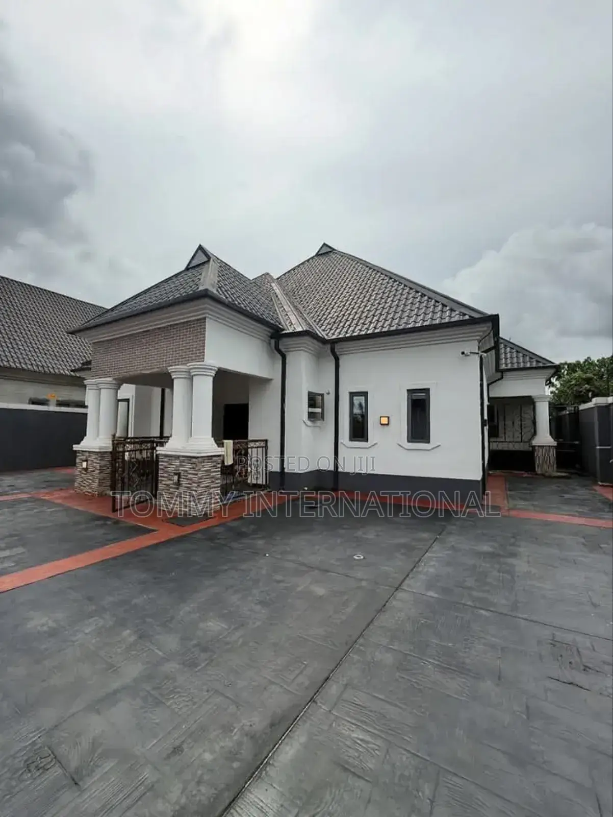 3bdrm Bungalow in Nddc, Estate, Port-Harcourt for sale