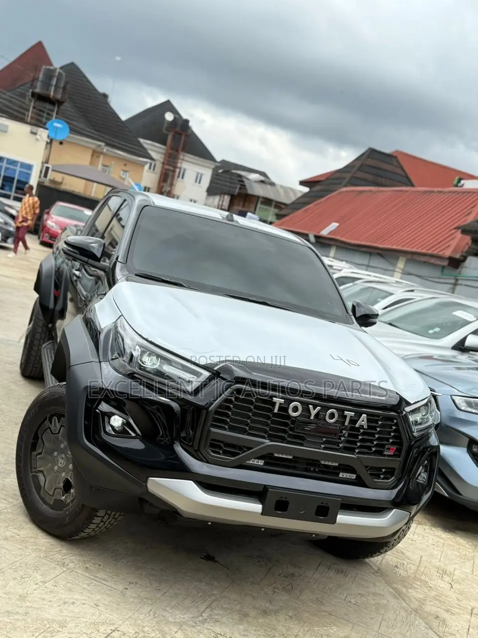 New Toyota Hilux 2025 Black