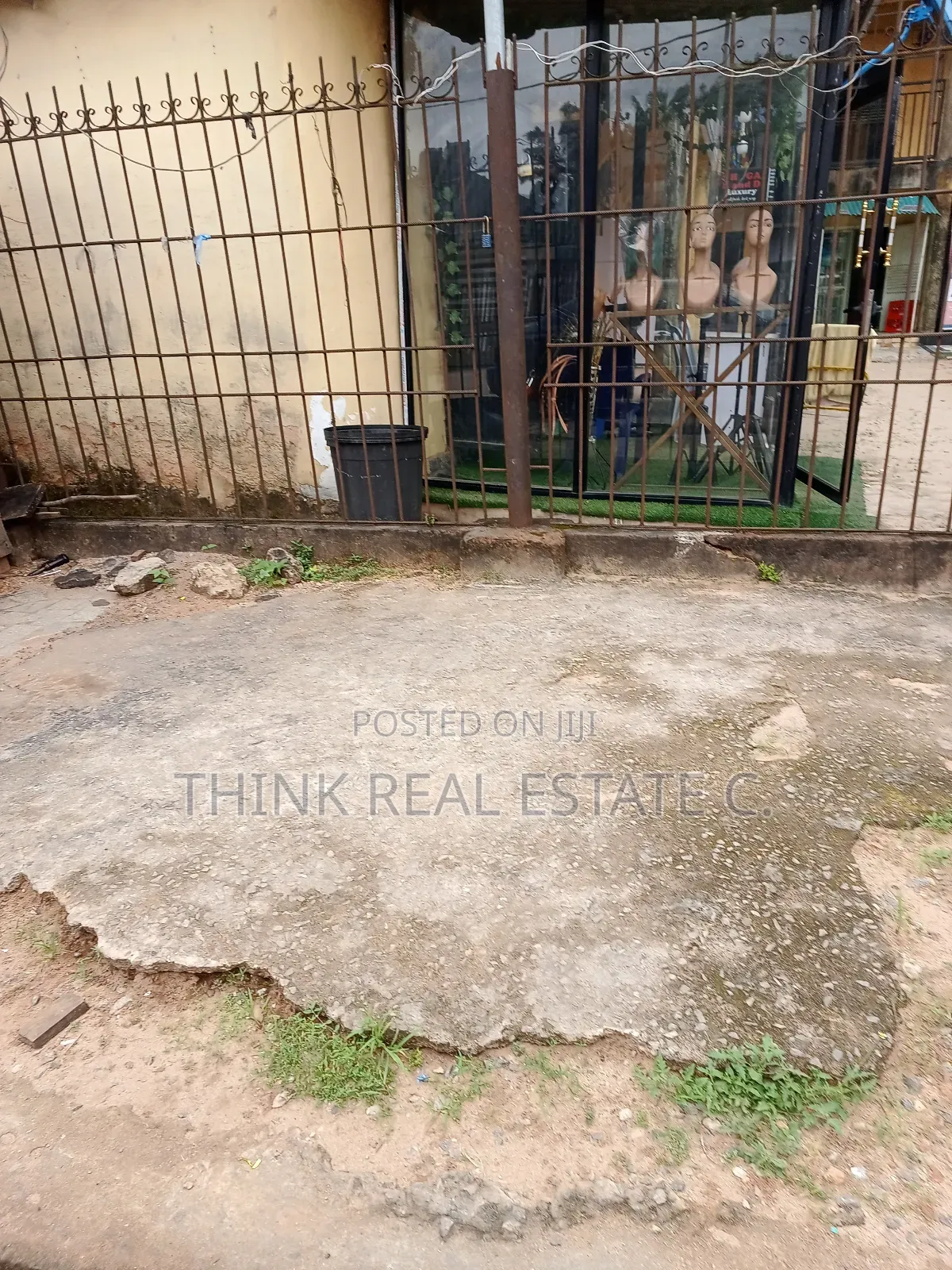 Land Space at Sapele Road Along a Tarred Rd for Rent Total Package