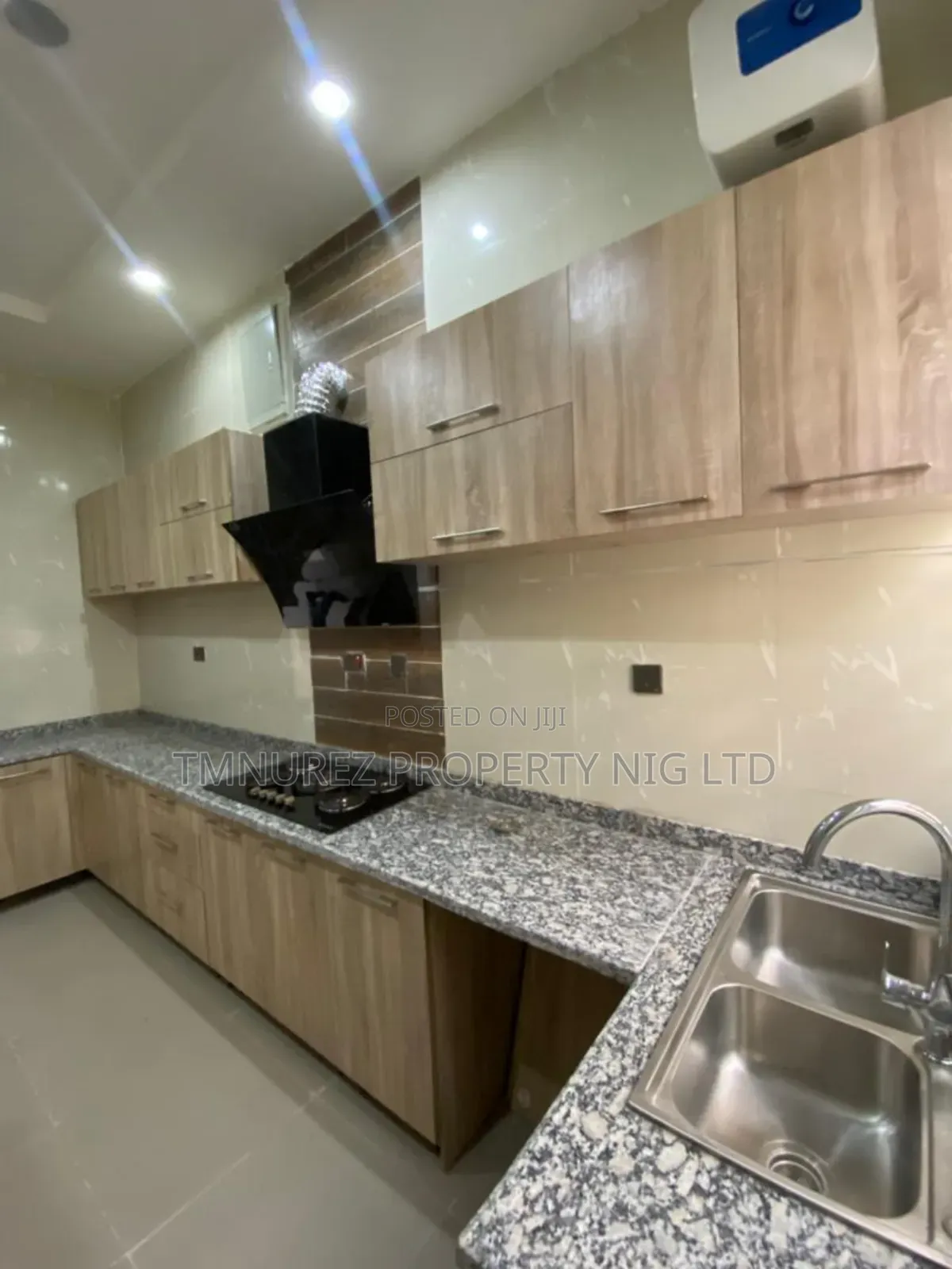 2bdrm Duplex in Haris Drive Estate, Ikota for rent