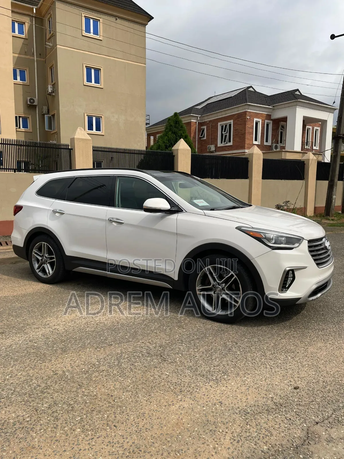 Hyundai Santa Fe Limited Ultimate AWD 2017 White