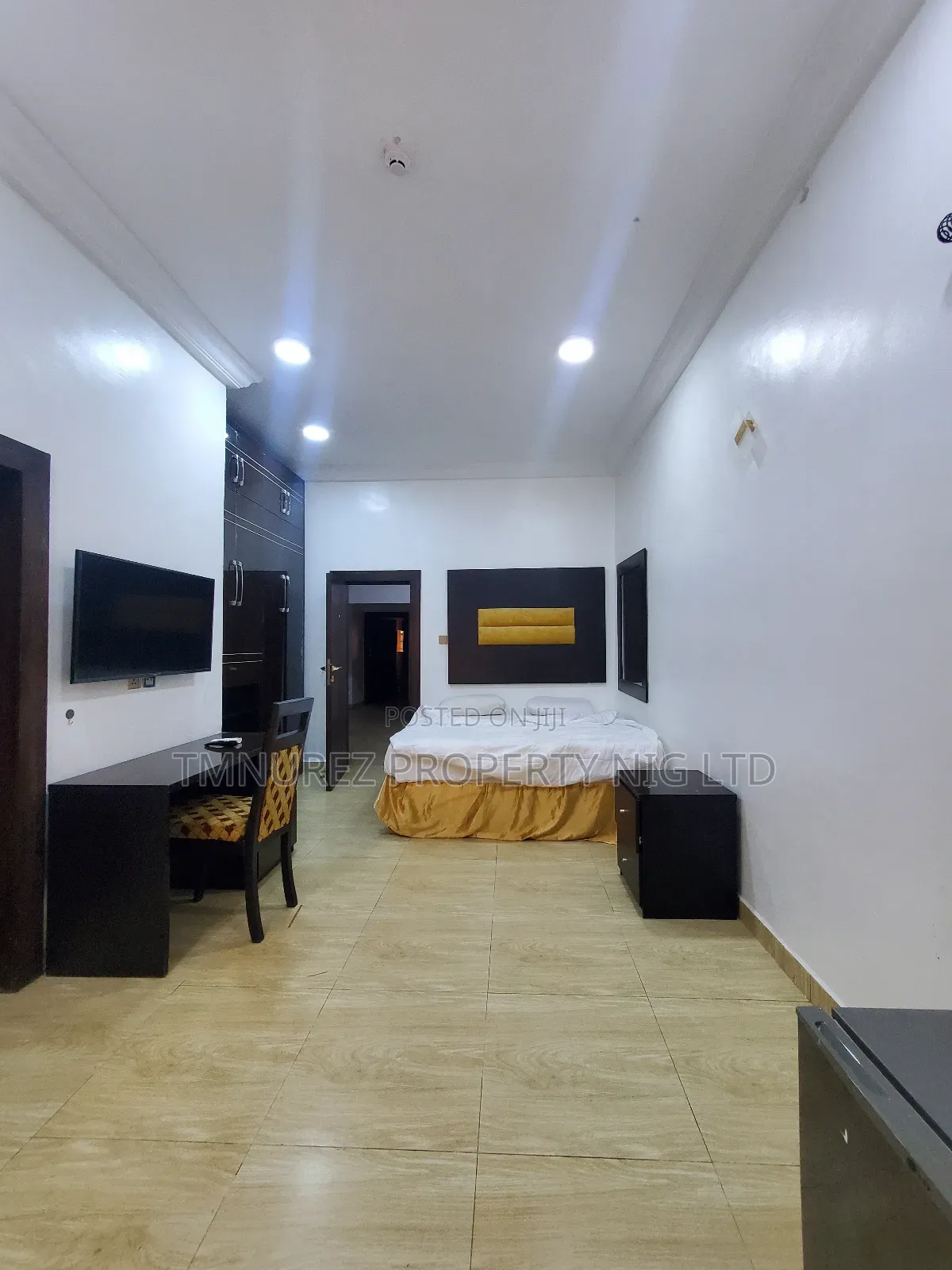Big Studio Room for Rent at Vi