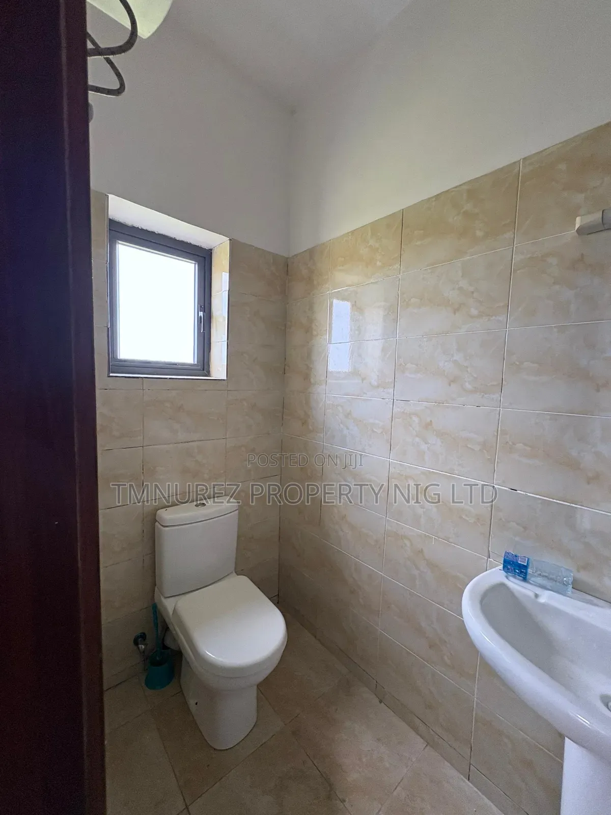 Studio Apartment in Haris Drive, Ikota for rent