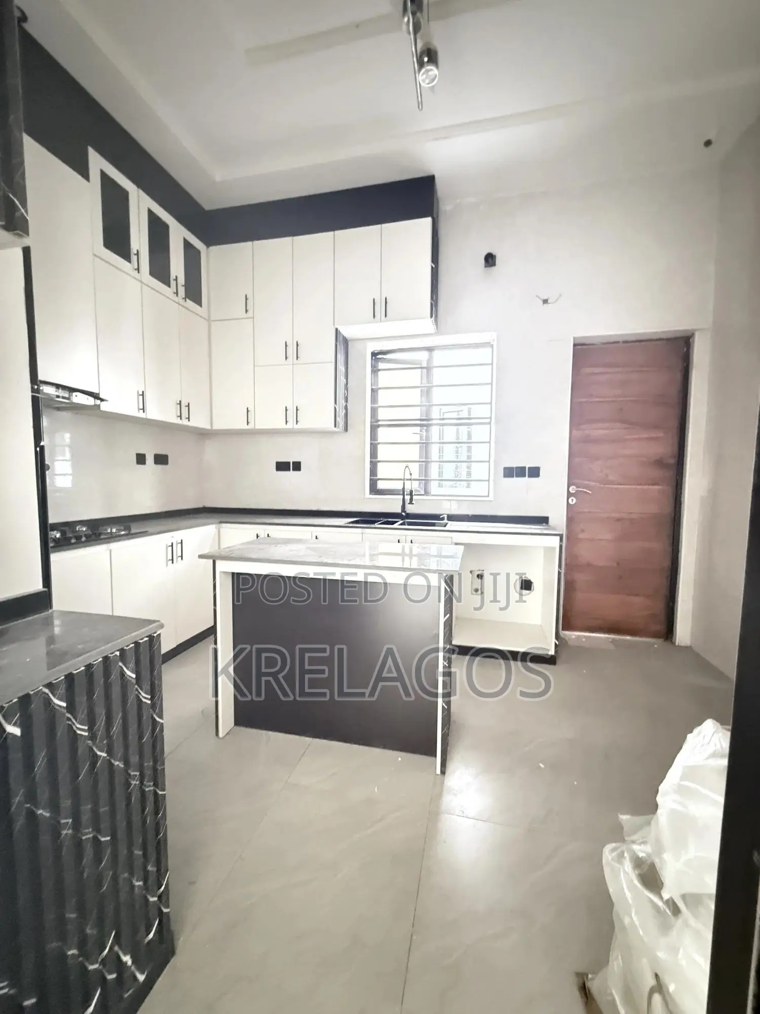 4bdrm Duplex in Sangotedo for sale