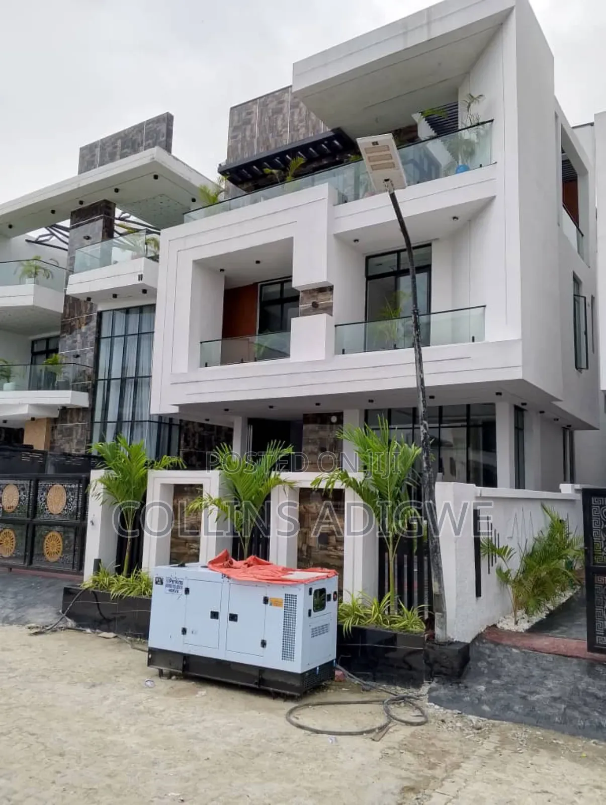 6bdrm Duplex in Chevron Lekki for sale