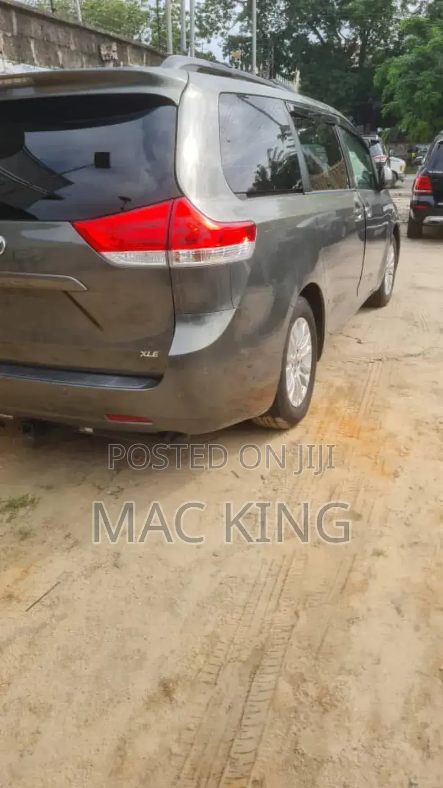 Toyota Sienna 2012