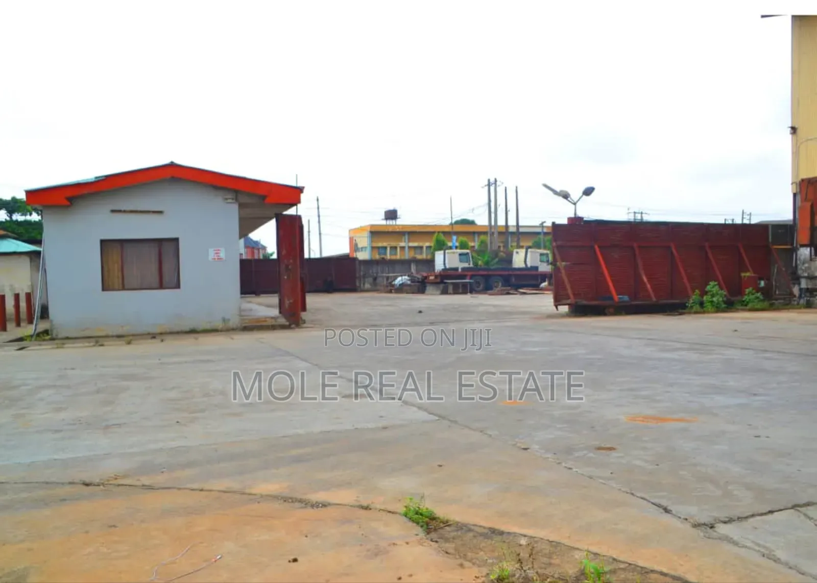 300sqm (Half Plot ) Liasu Road 247 Power Suply