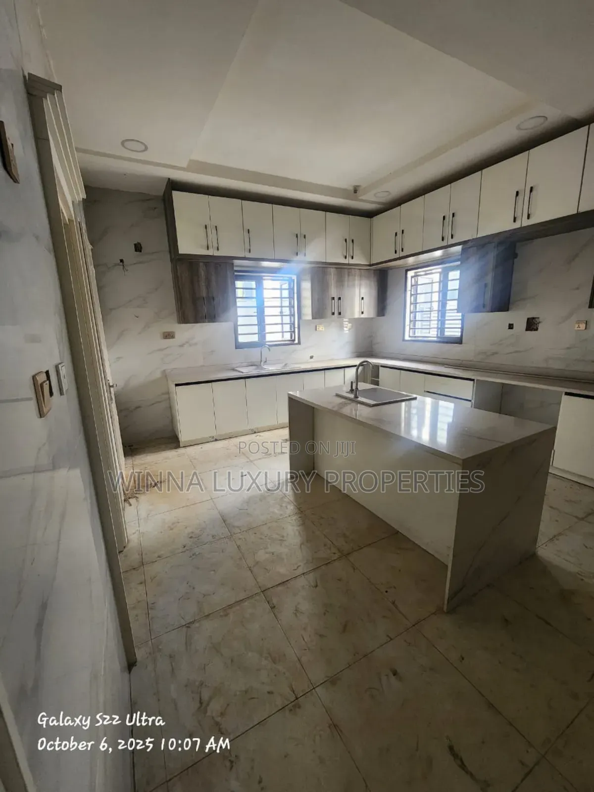7bdrm Duplex in Mini Estate, Asokoro for sale