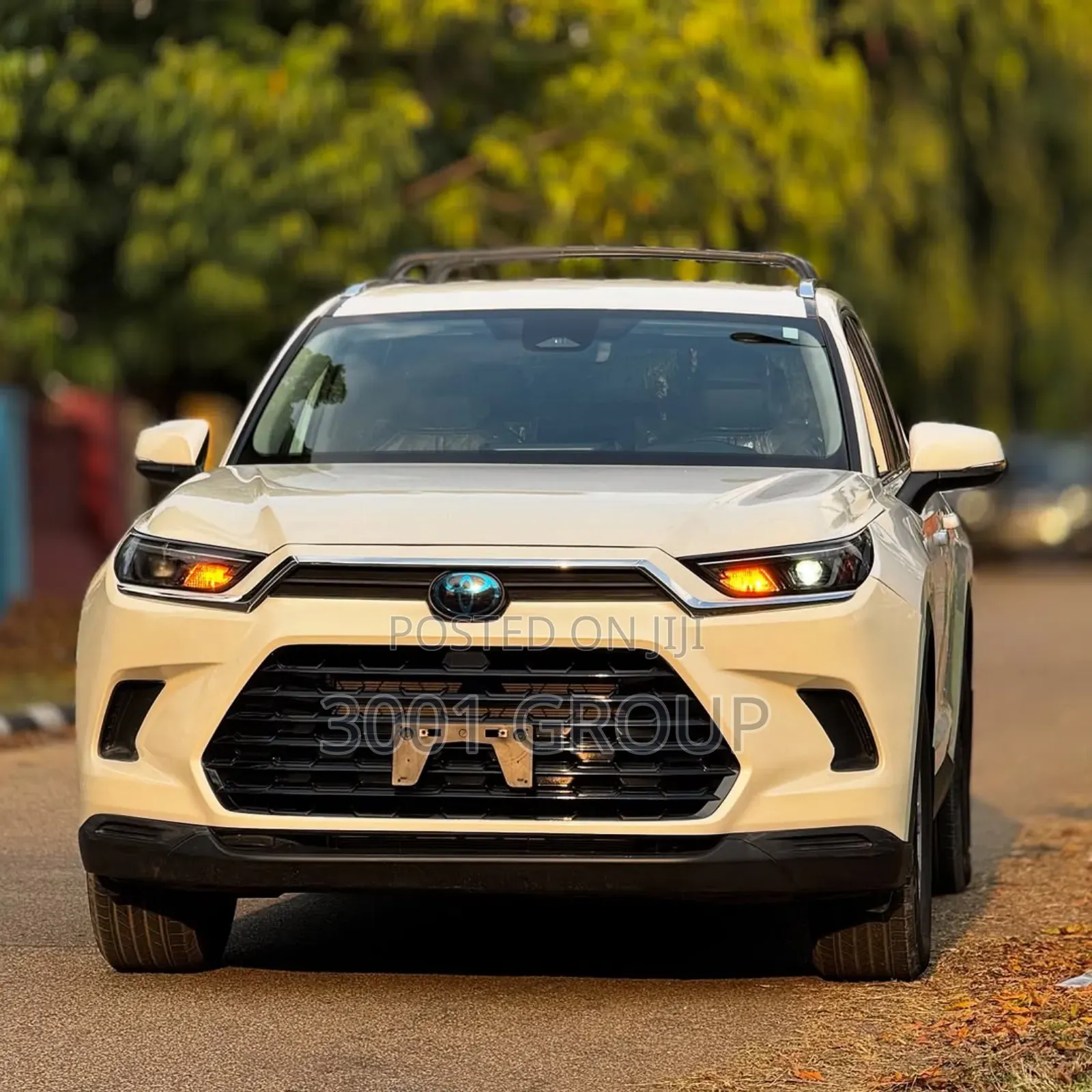 Toyota Highlander XLE AWD 2024 White