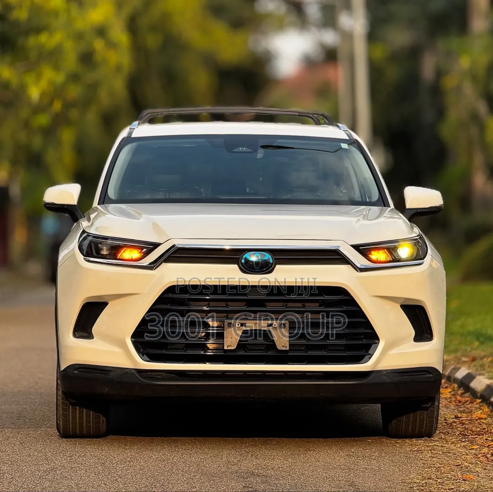 Toyota Highlander XLE AWD 2024 White
