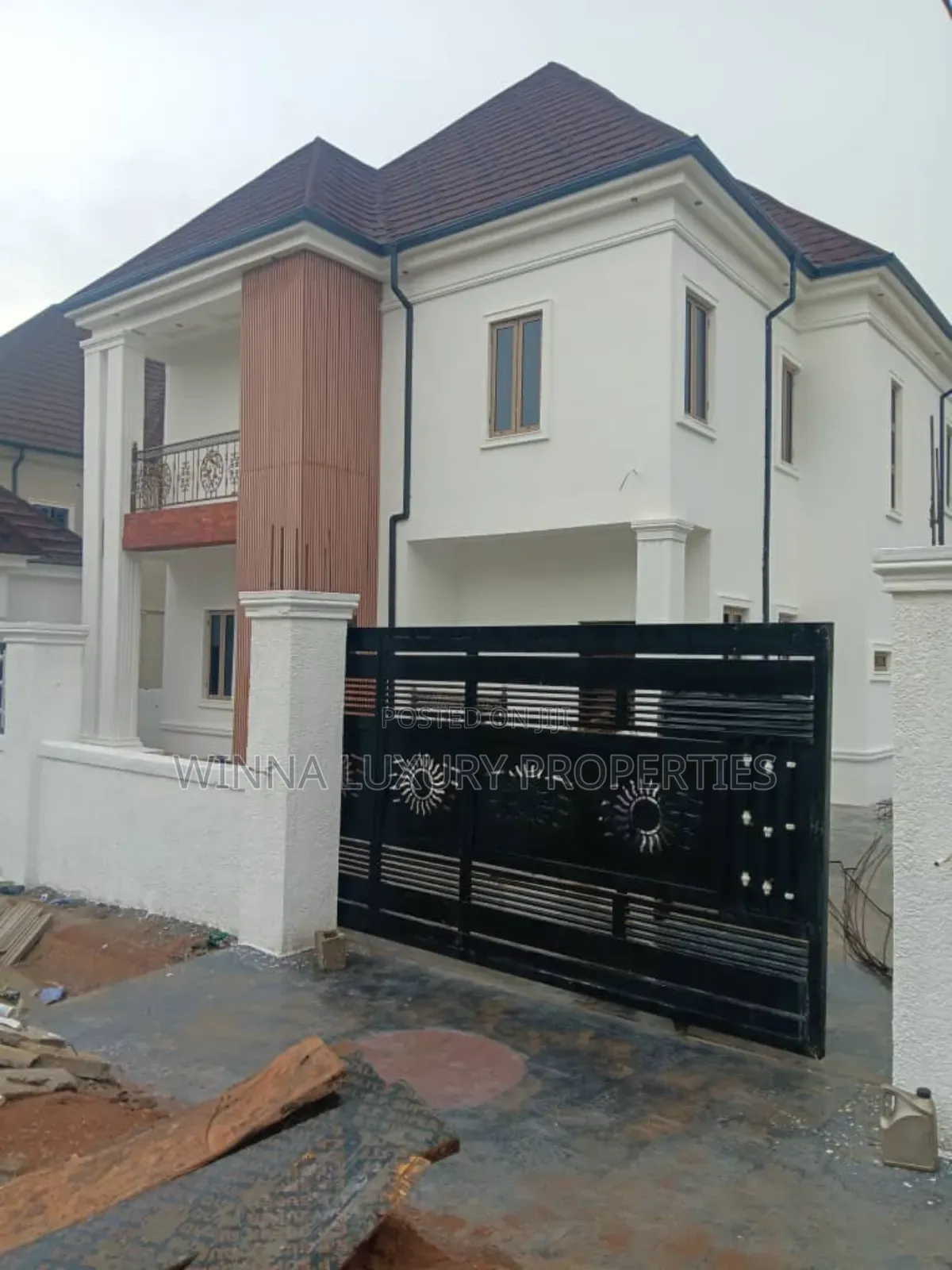 4bdrm Duplex in Sumit, Lugbe District for sale