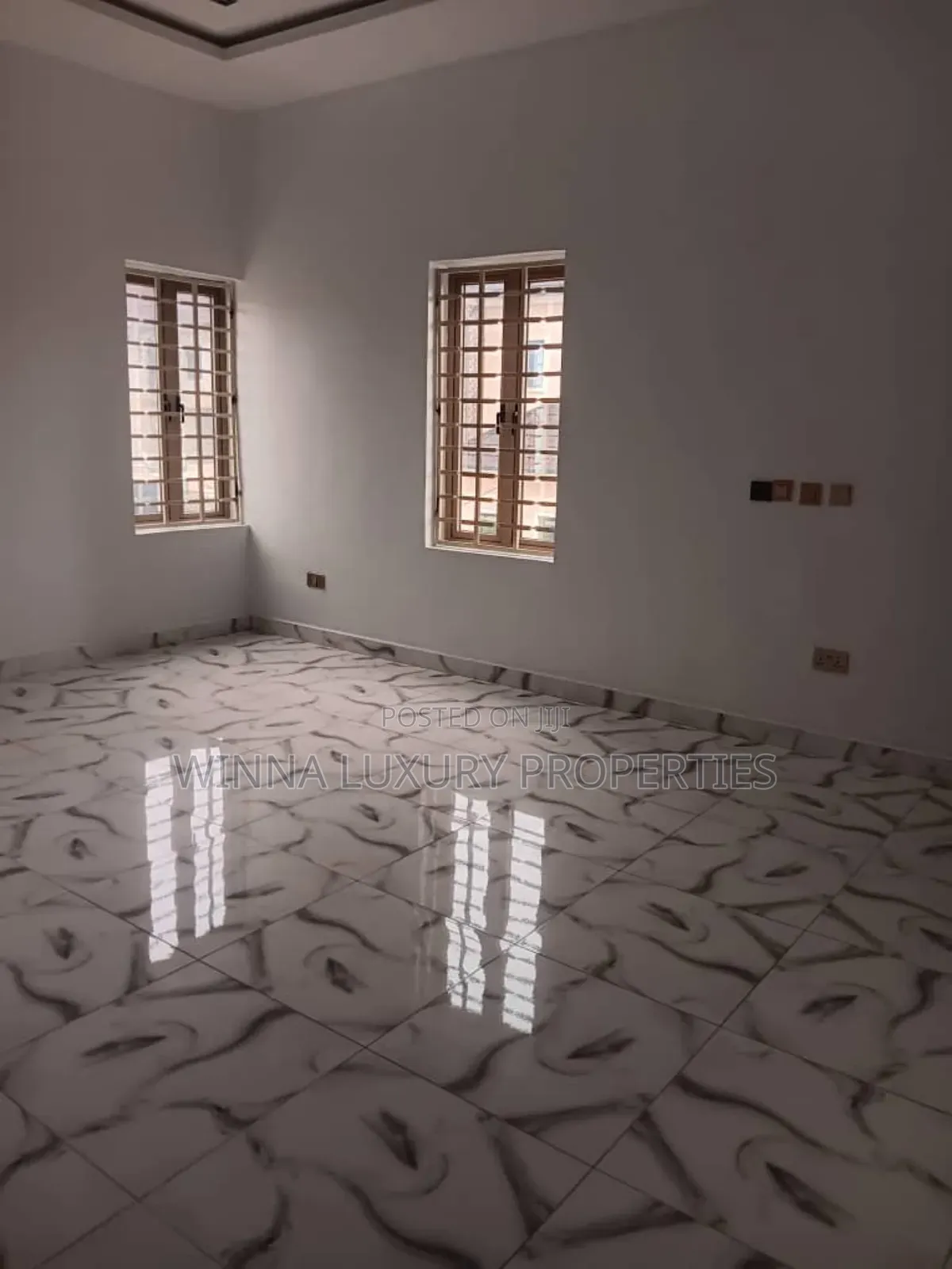 4bdrm Duplex in Sumit, Lugbe District for sale
