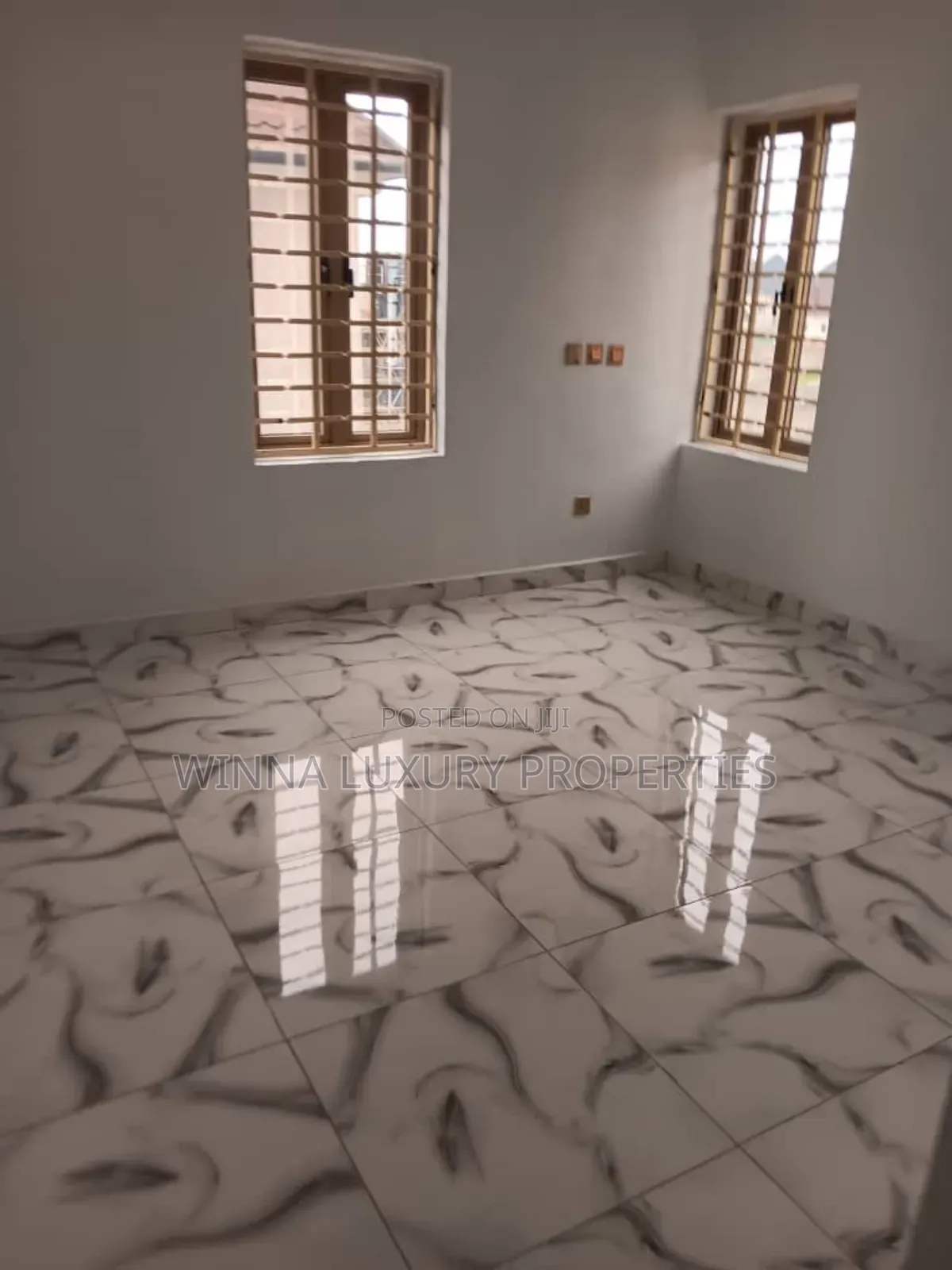 4bdrm Duplex in Sumit, Lugbe District for sale