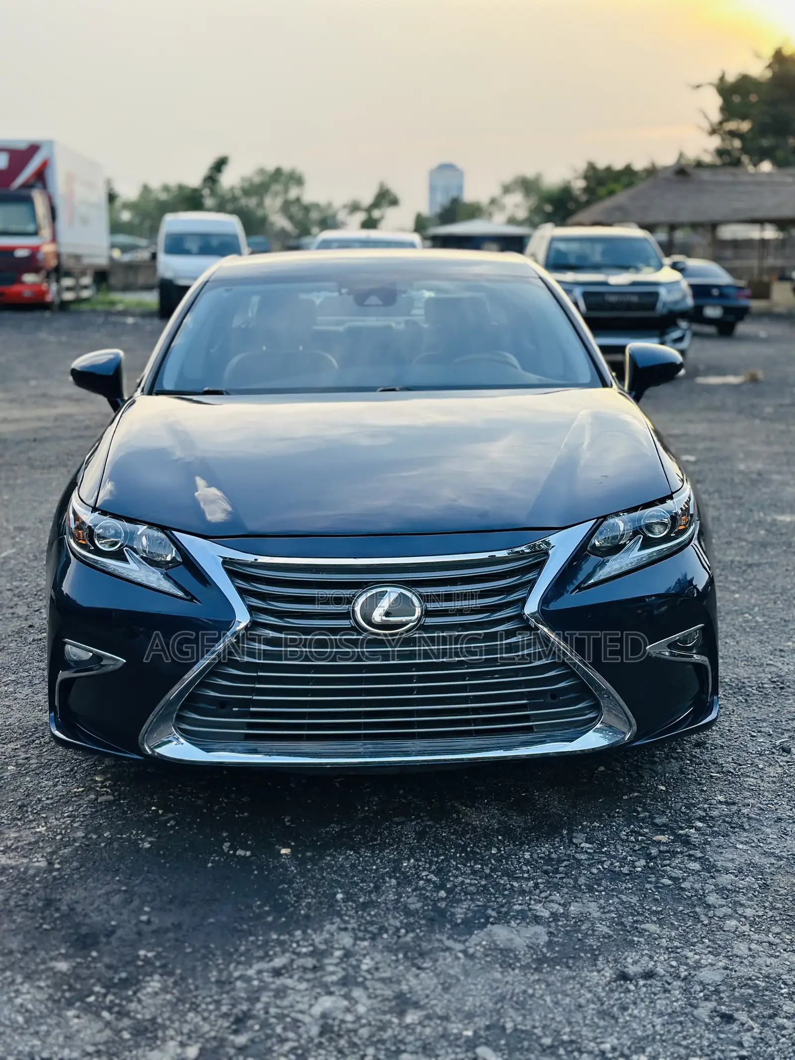 Lexus ES 350 FWD 2018 Blue
