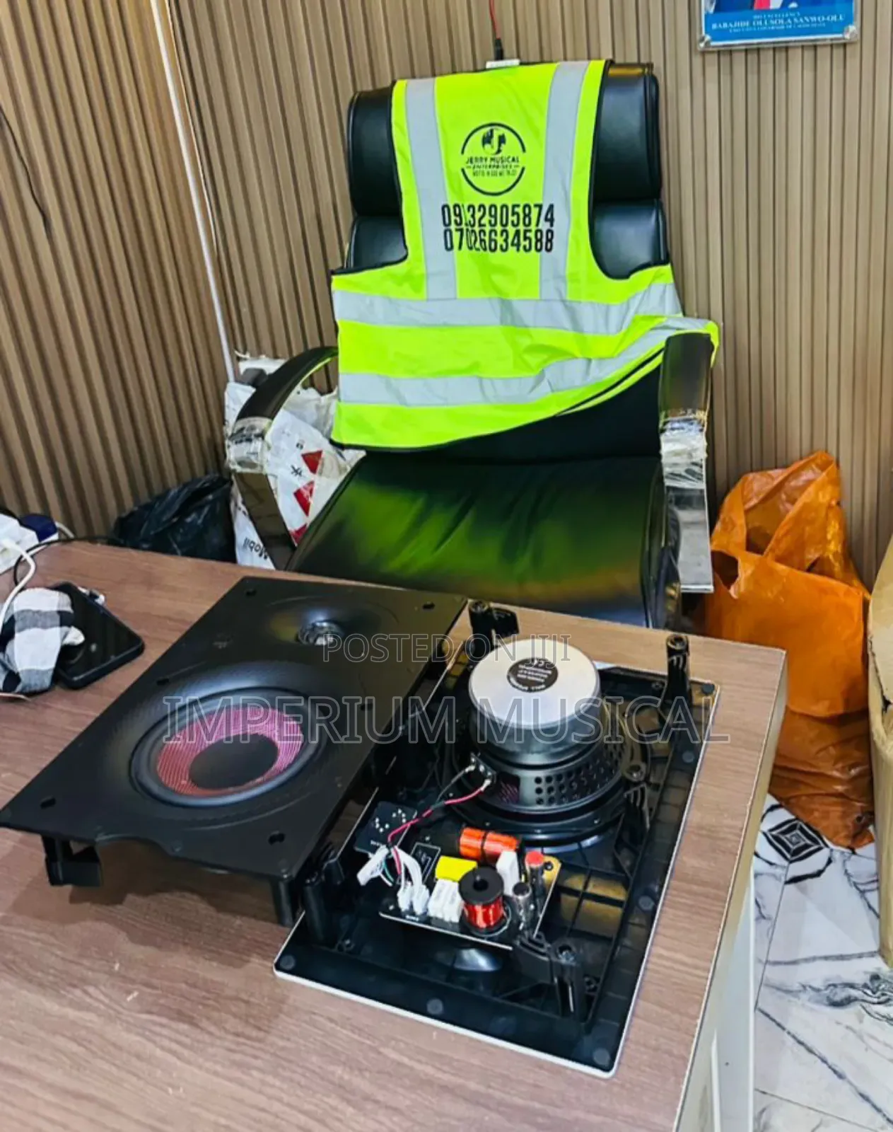 In Wall Cinema Speaker