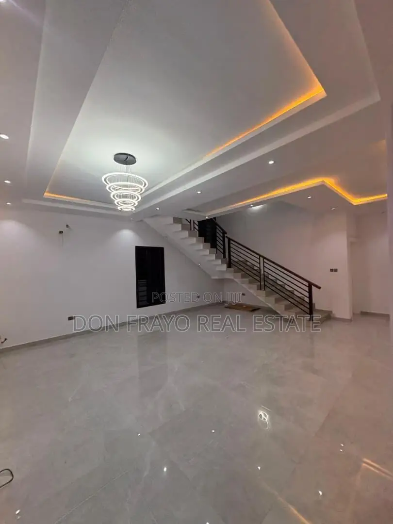5bdrm Duplex in Kolapo Ishola Gra, Akobo for sale