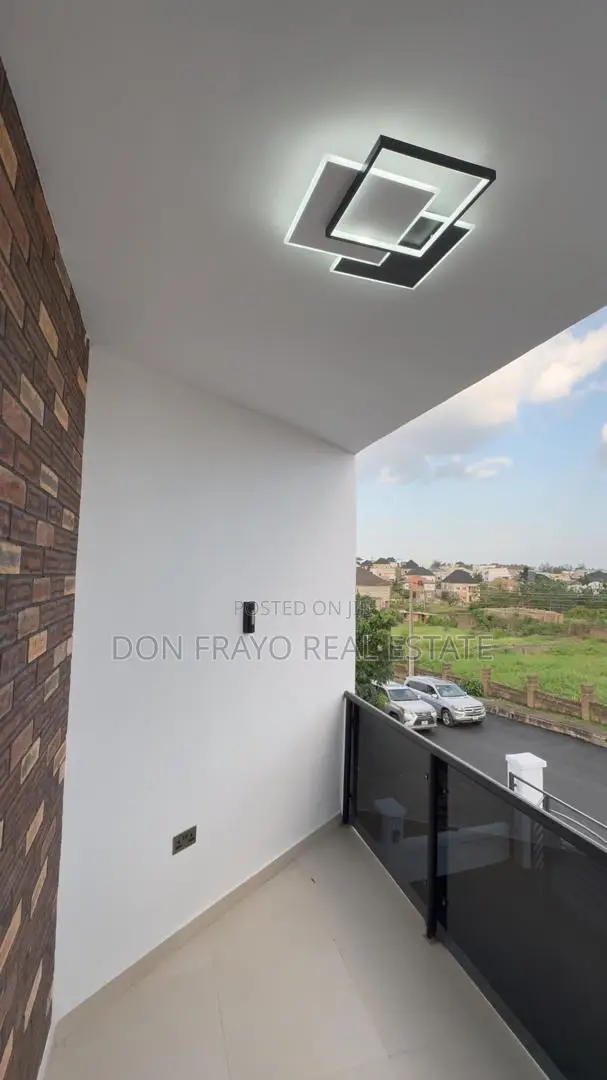 5bdrm Duplex in Kolapo Ishola Gra, Akobo for sale