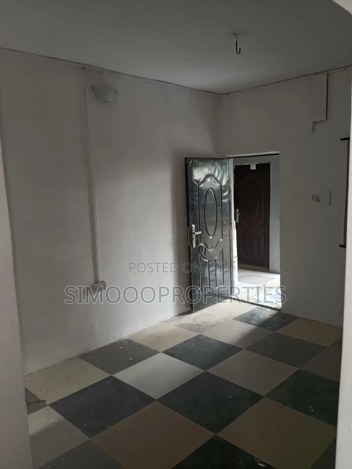 2bdrm Block of Flats in Sunveiw Estate, Awoyaya for rent
