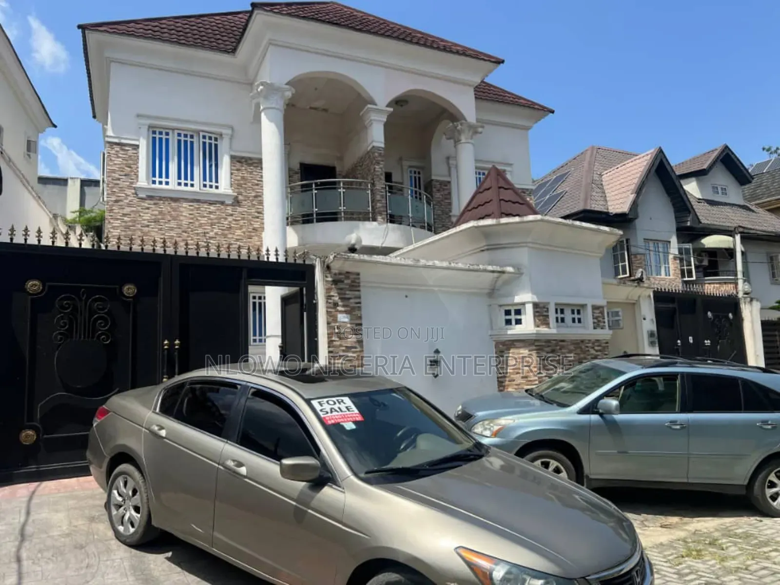 4bdrm Duplex in for sale