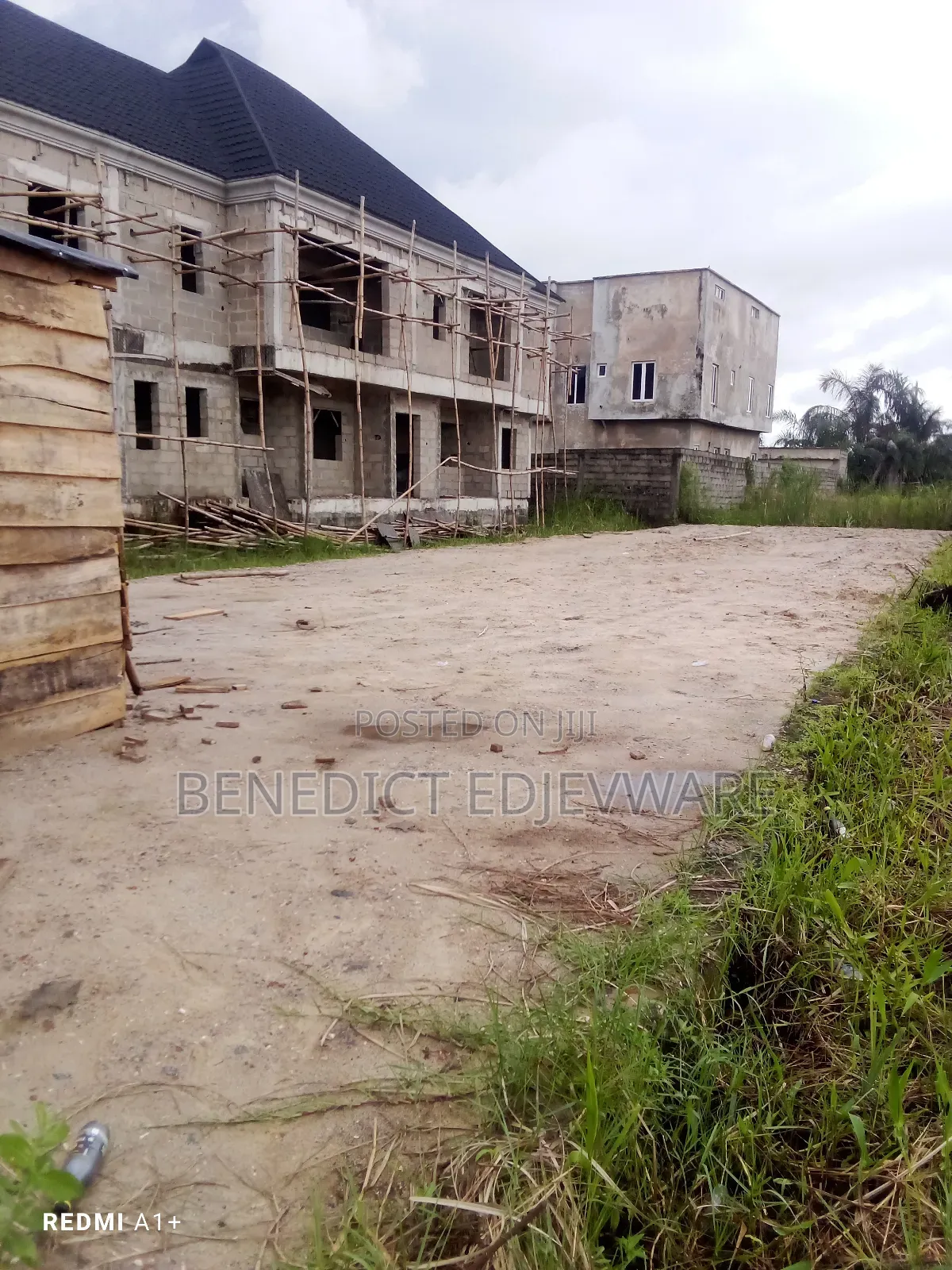 Distress Sale of Land Call in Estate Silver Point Badore Ajah