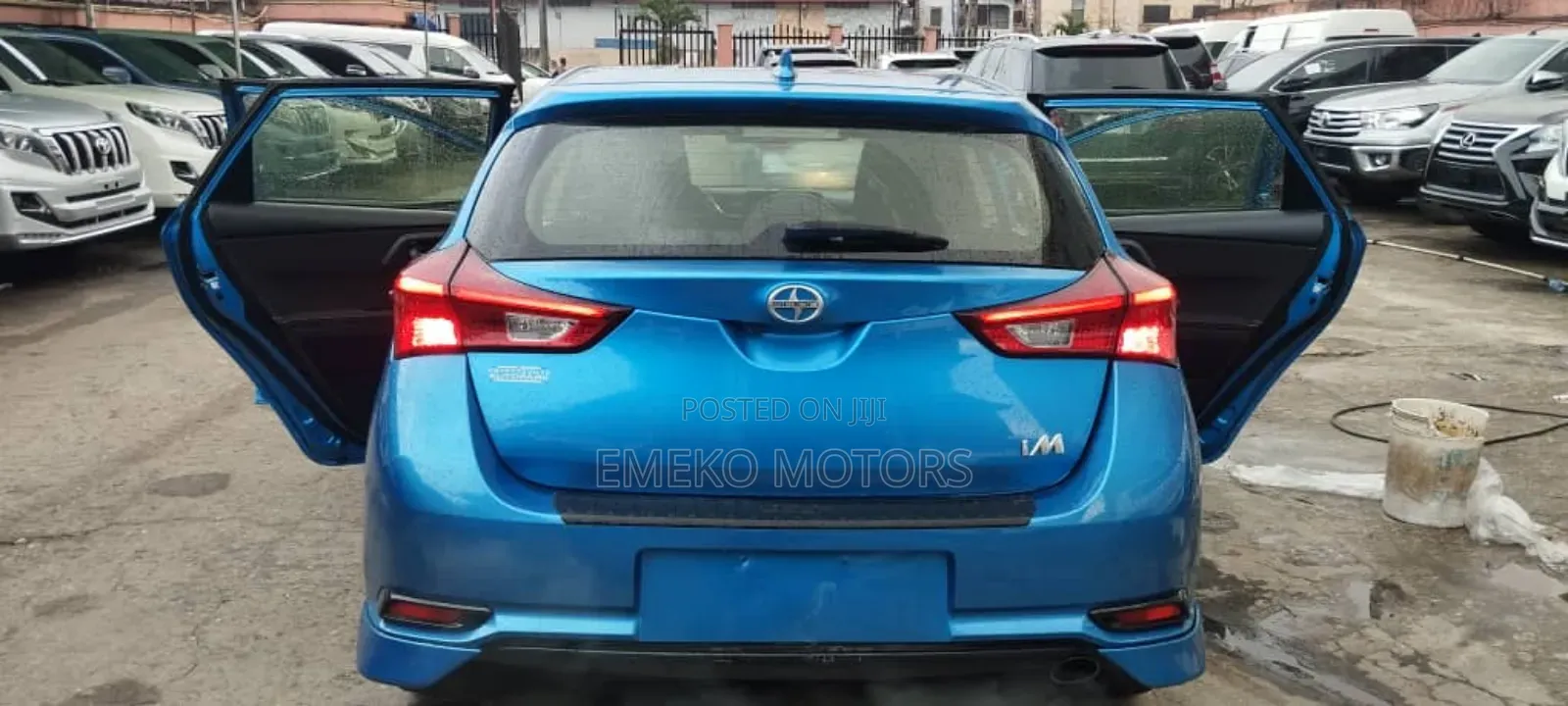 Toyota Corolla SE 4dr Sedan (1.8L 4cyl CVT) 2017 Blue