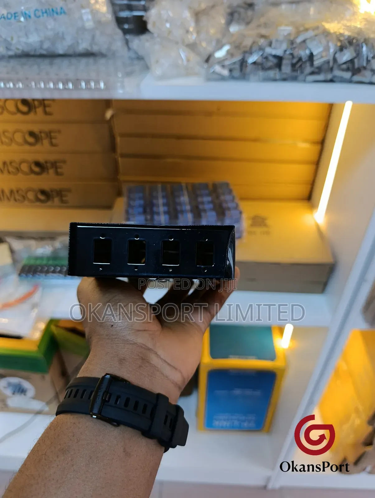 4-Port Fiber Optic Patch Panel Wall/Rack Mount Sc/Lc Enclosure