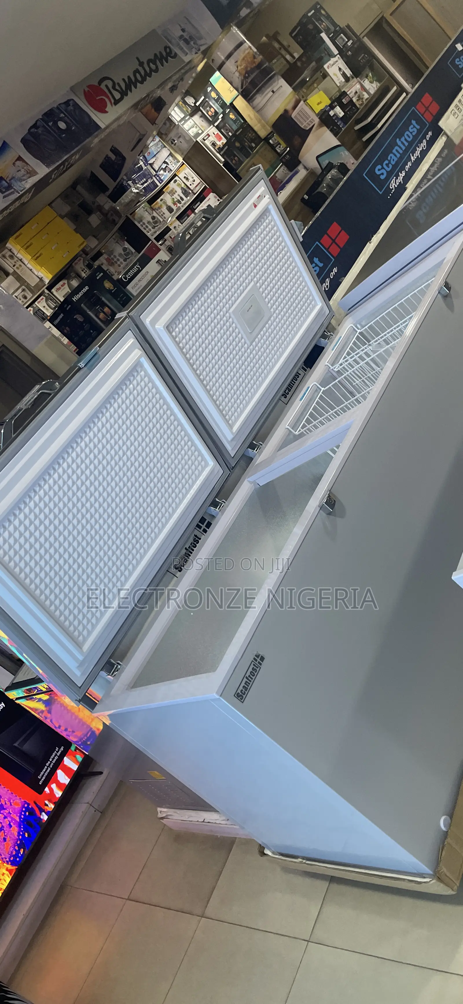 Scanfrost Double Door Deep Freezer 600l