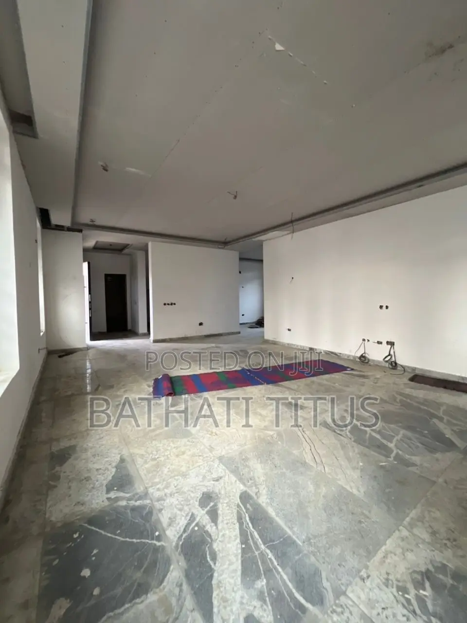 4bdrm Duplex in Life Camp for sale