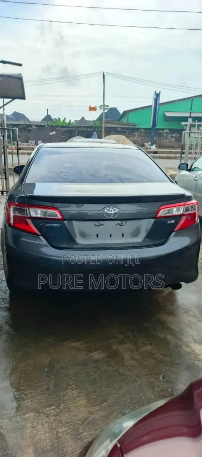 Toyota Camry SE 4dr Sedan (2.5L 4cyl 6A) 2012 Gray
