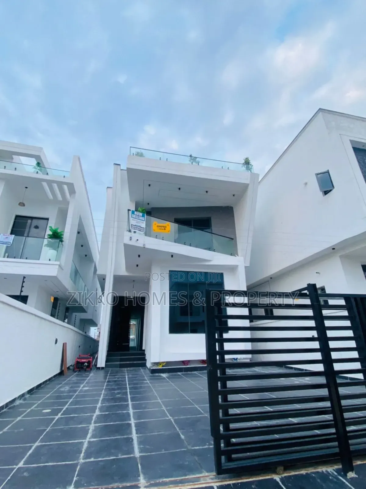 5bdrm Duplex in Lekki for sale